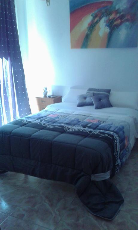 Comet Suites Almona Granada Rum bild