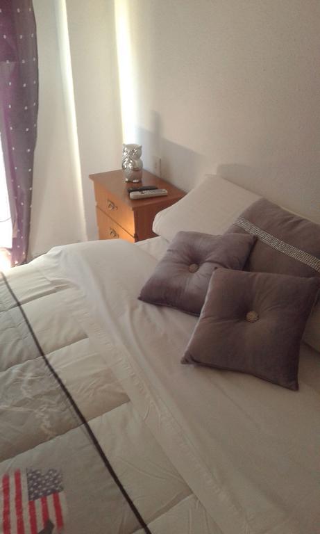 Comet Suites Almona Granada Rum bild