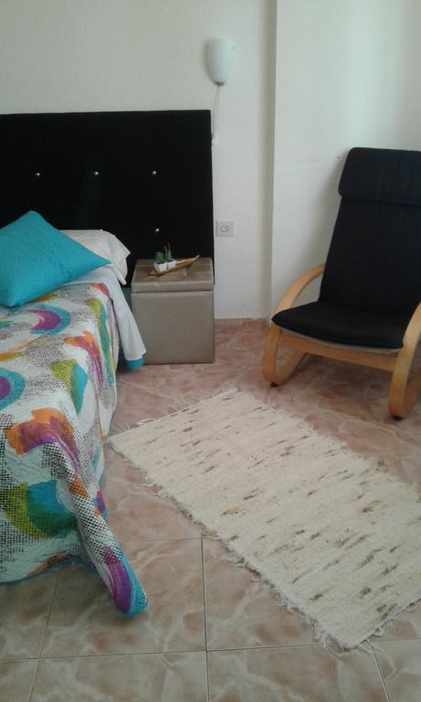 Comet Suites Almona Granada Rum bild