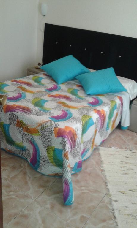 Comet Suites Almona Granada Rum bild