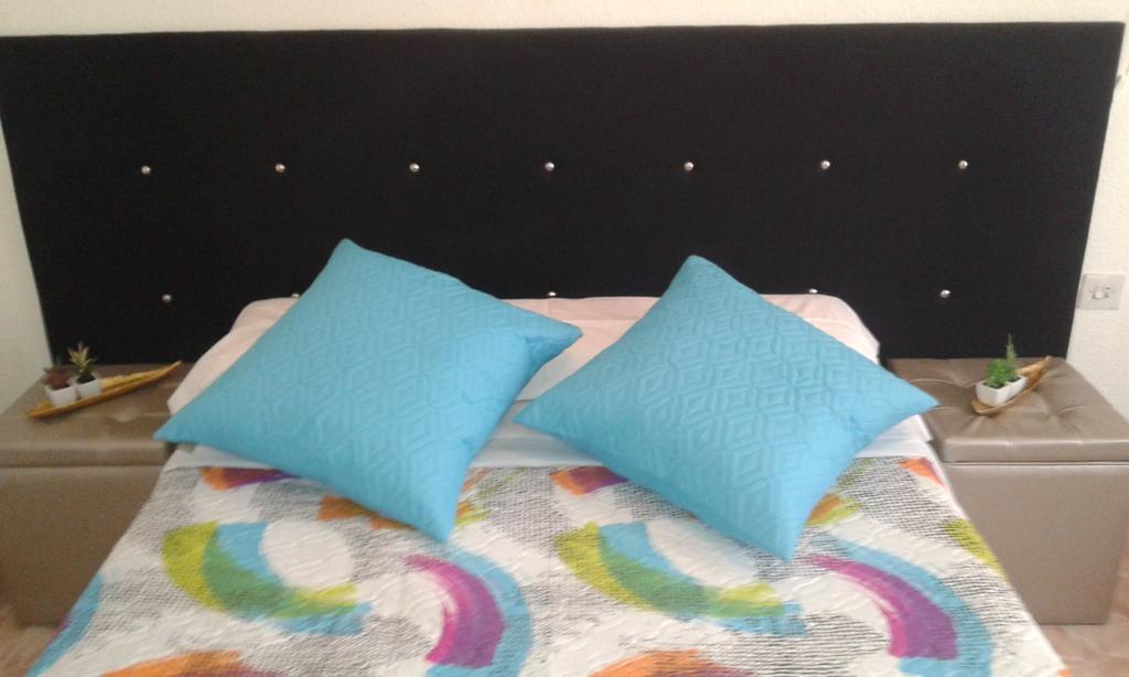 Comet Suites Almona Granada Rum bild