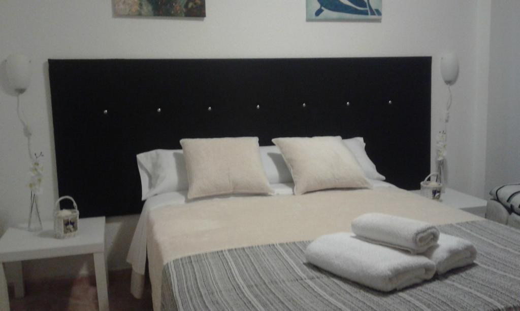 Comet Suites Almona Granada Exteriör bild